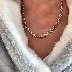 💕New Bezel set crystal link neck.✨